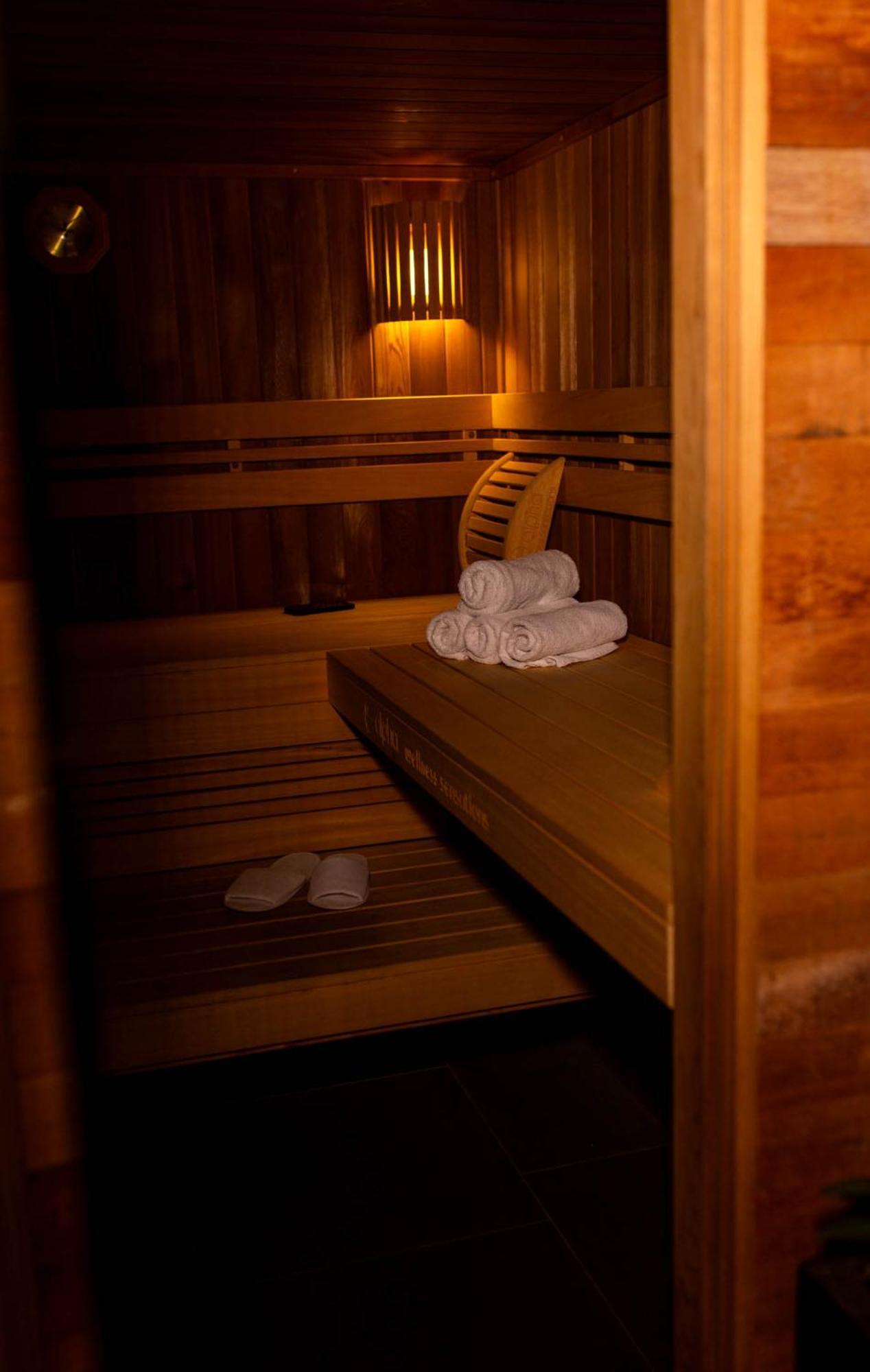 Hotel Hof - & 3*